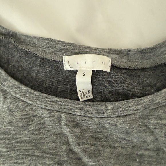 leith grey dress  size small   details: -perfect condition  -cinched on side  -c - Picture 4 of 4